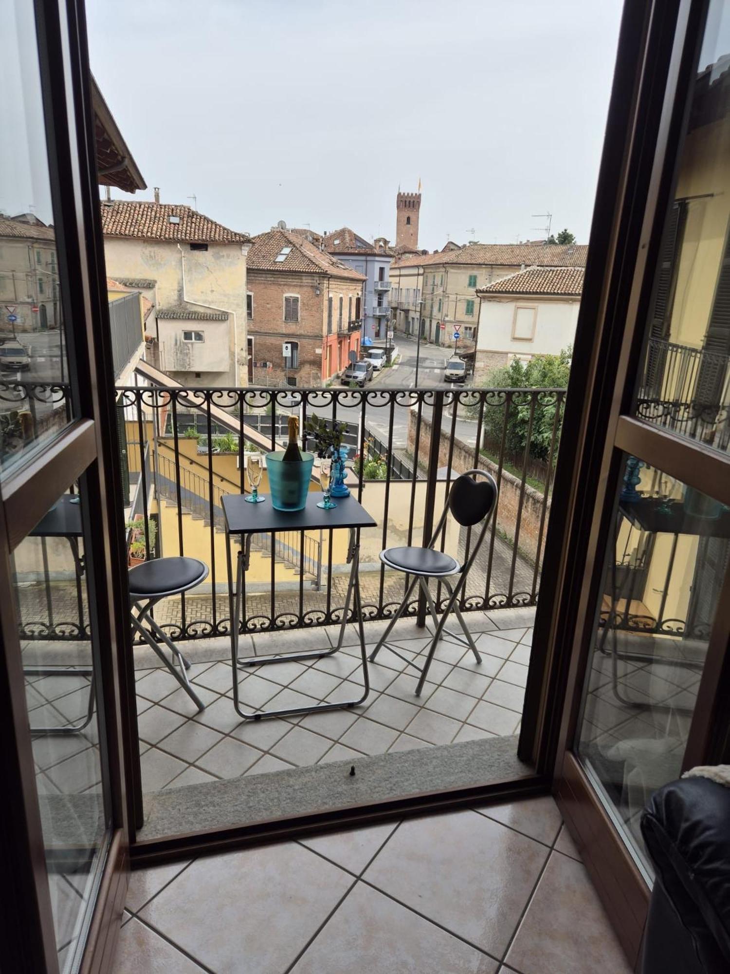 Appartement Nonnos Panorama à Nizza Monferrato Extérieur photo
